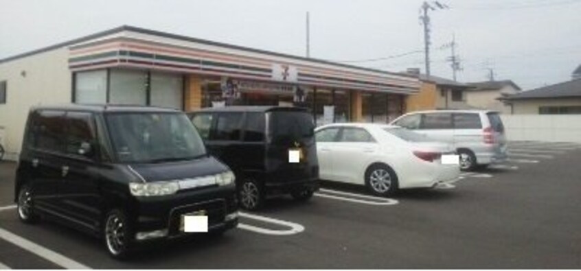 セブンイレブン高松春日町店まで600m ルーベル春日Ｇ