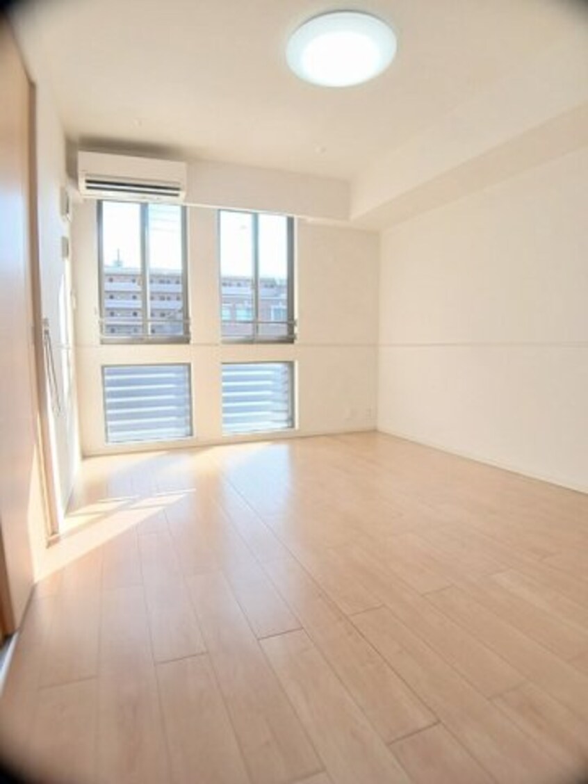  クレアガーデンＡ