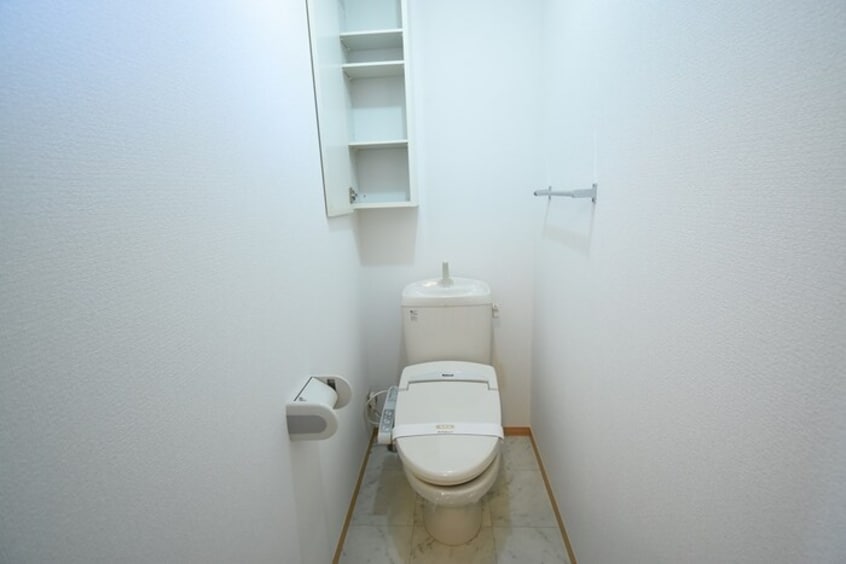  リビングタウン伏石A棟