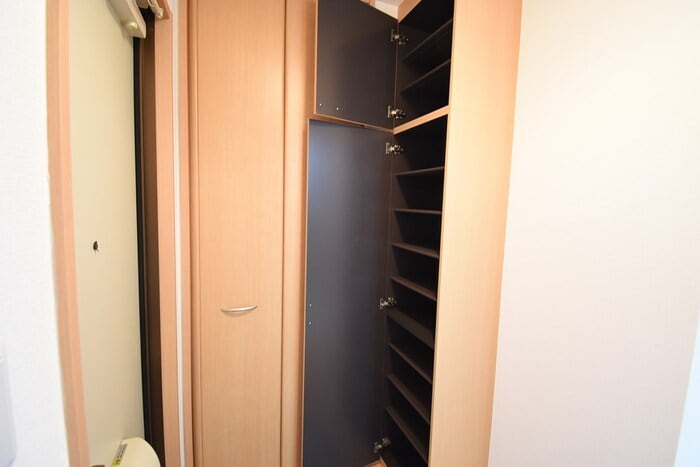  リビングタウン伏石A棟