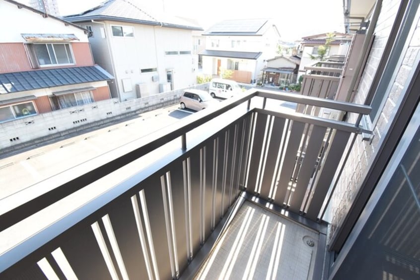  リビングタウン伏石A棟