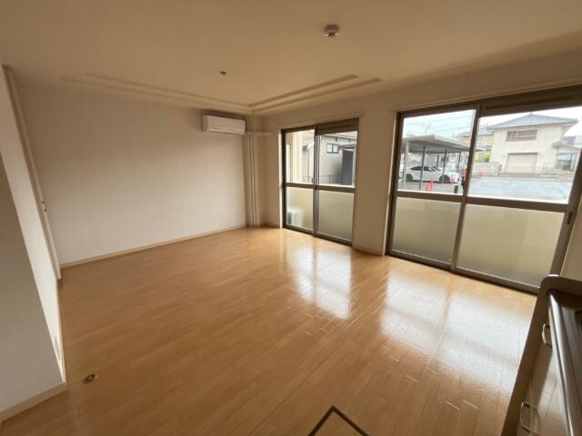 リビング ヴィーナス