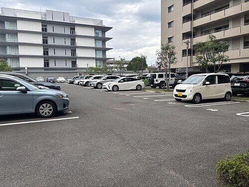 駐車場 サーパスシティ栗林公園イーストテラス