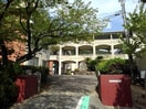 坂出市立川津小学校まで1500m アムール幸　Ａ
