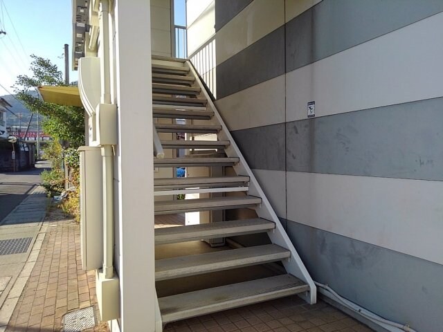  レオパレスルーチェ勝賀