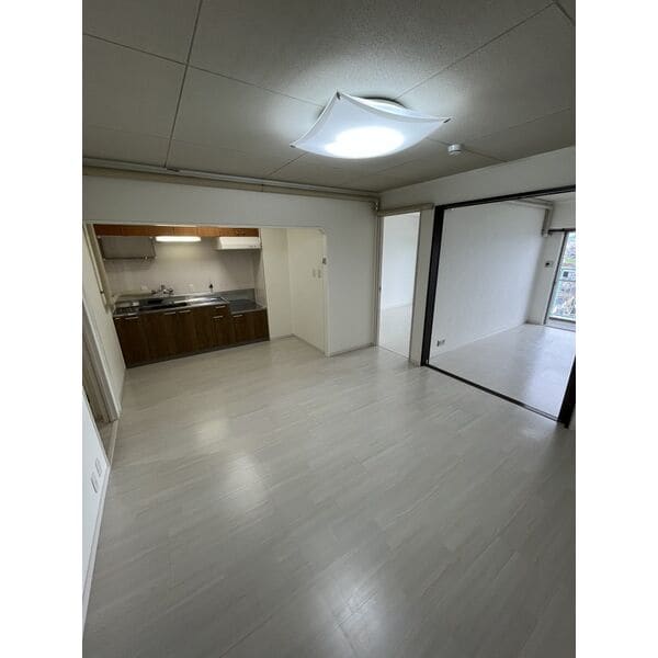  ハイマート屋島