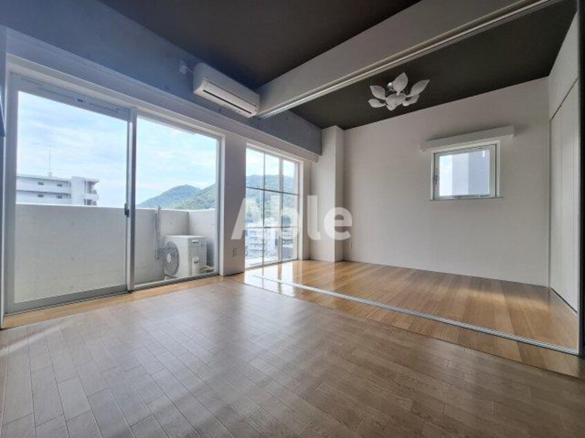  コリドール中央