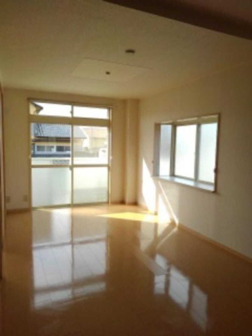  エルディム六万寺