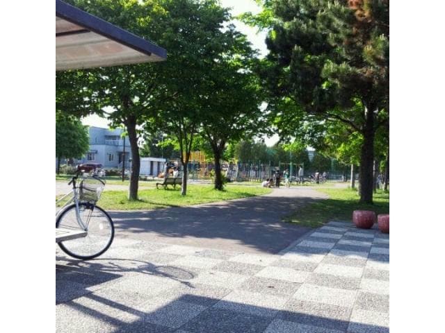 栄西公園(公園)まで556m MJクレスト麻生