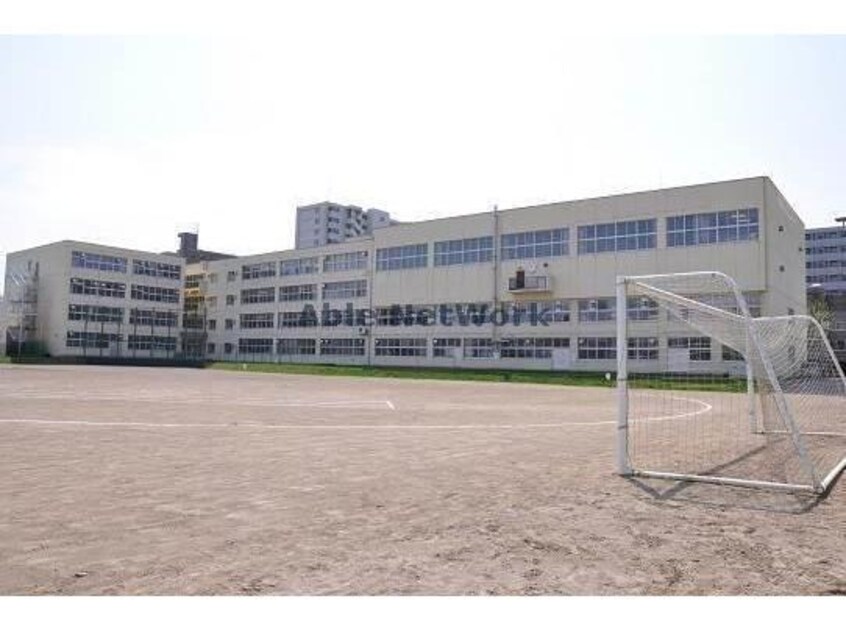 札幌市立北辰中学校(中学校/中等教育学校)まで440m LanzadorN17　ランザドールN17