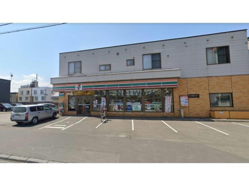 セブンイレブン札幌北32条店(コンビニ)まで180m REST HILLS N32