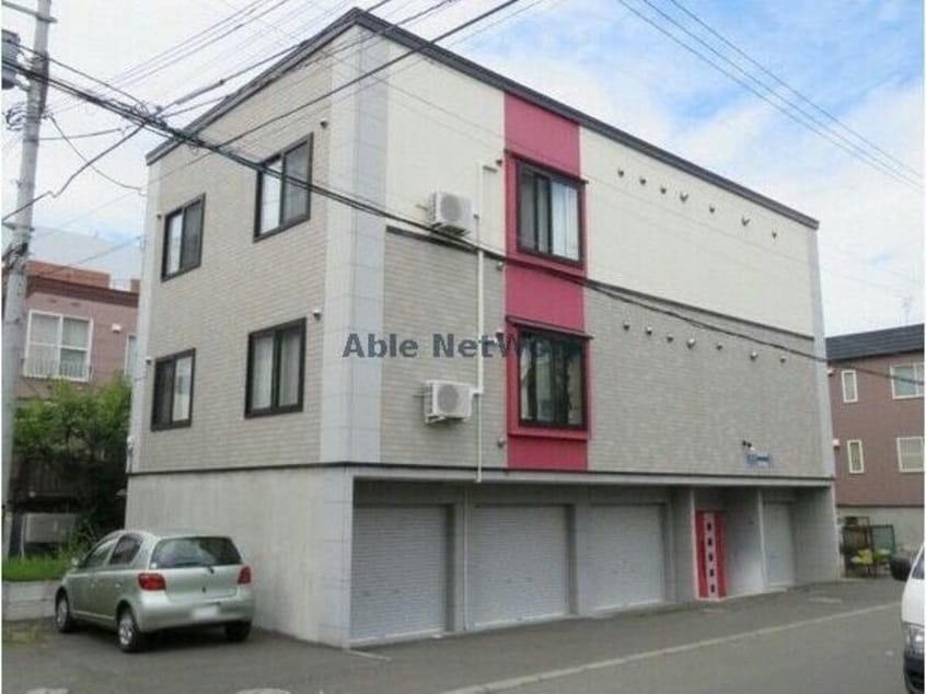  LEE SPACE北11条東