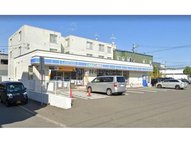 ローソン札幌八軒6条店(コンビニ)まで89m ブロッサムⅡ