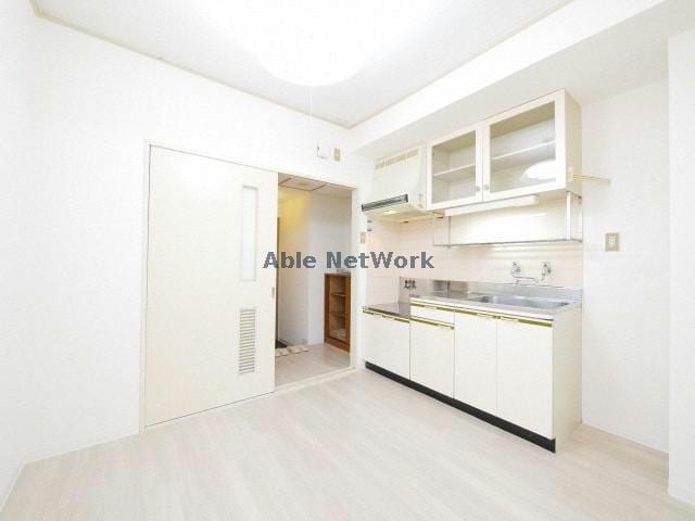  ロイヤルステージN16