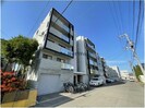 LIISA北大EASTの外観