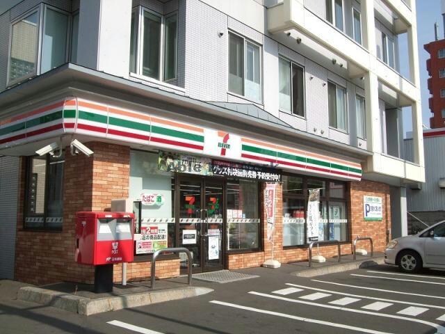 セブンイレブン札幌北35条店(コンビニ)まで347m エルグランコート北36条
