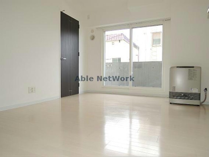  イリオスエフタ