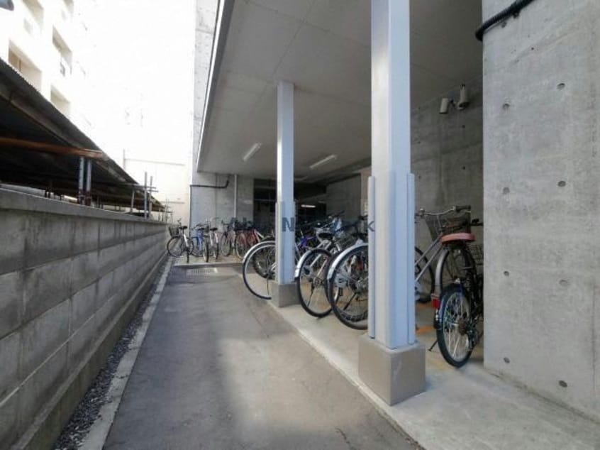  イリオスエフタ