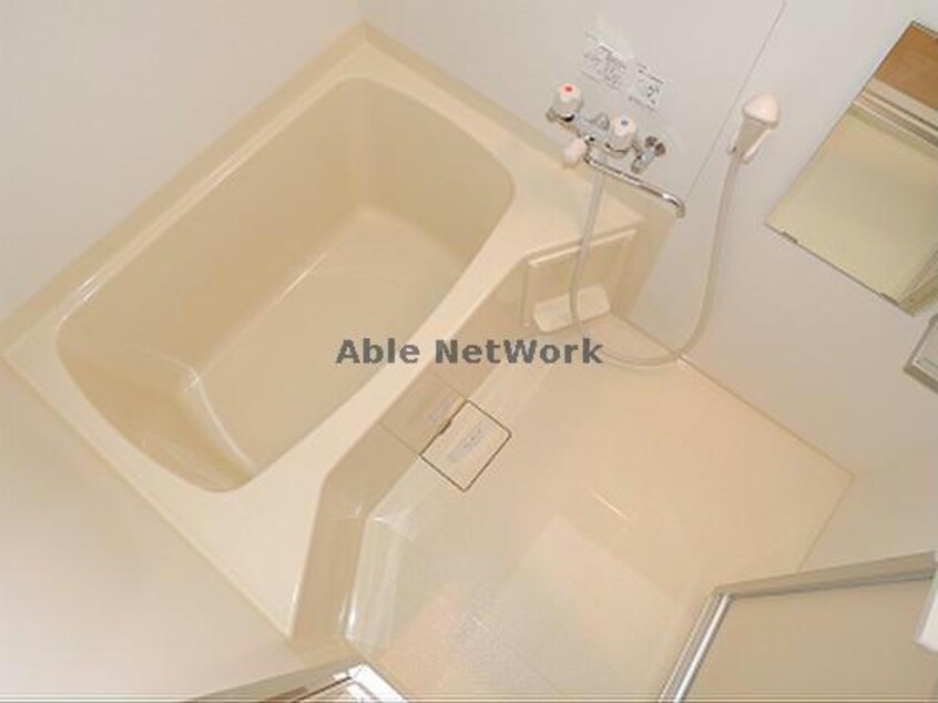  イリオスエフタ