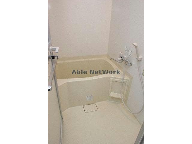  イリオスエフタ