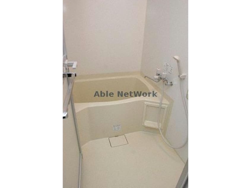  イリオスエフタ