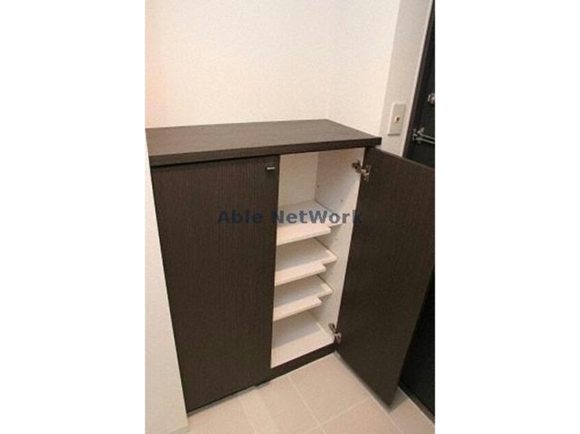  イリオスエフタ