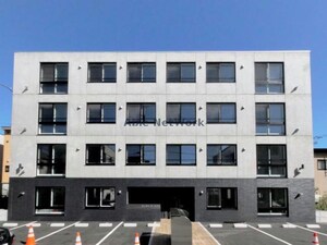 GLACIA N32　グレイシアN32