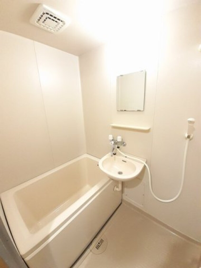  エルディムナガヤマ