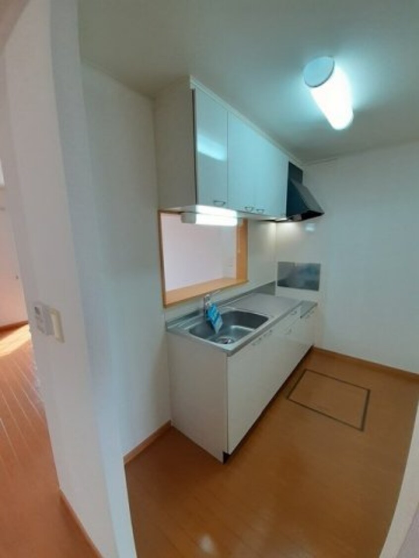  サン　グレイスＢ