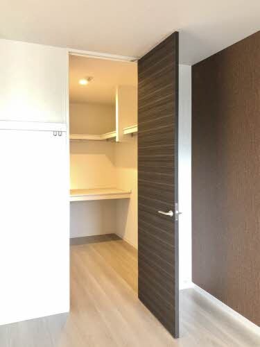  ロイヤルウイング