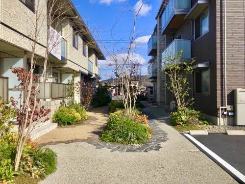  ニンナ・ナンナ　Ａ棟