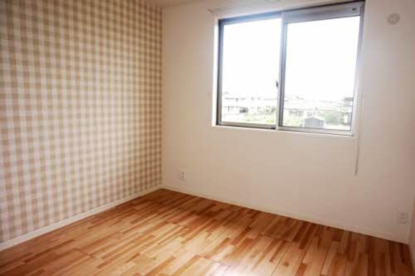  ニンナ・ナンナ　Ａ棟