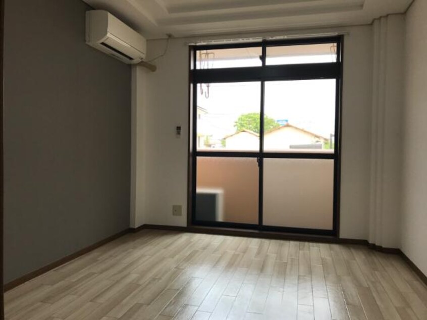 洋室 サンルームあじさい