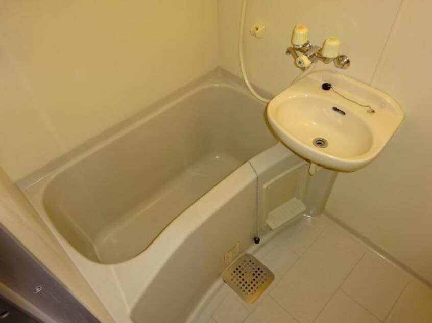 バス／シャワールーム等 サンルームあじさい