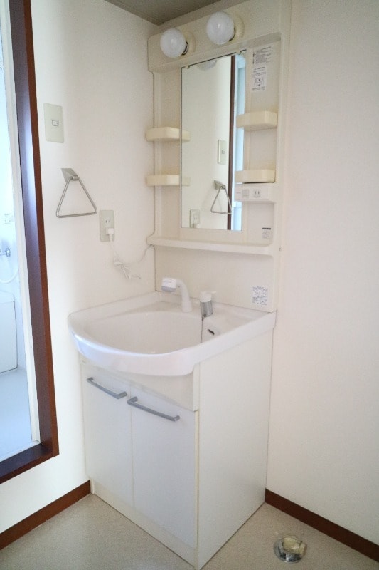  プリムヴェール福島　B