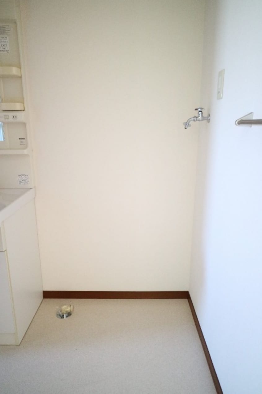  プリムヴェール福島　B