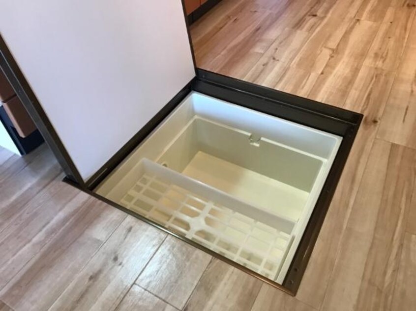 床下収納 カントリードール