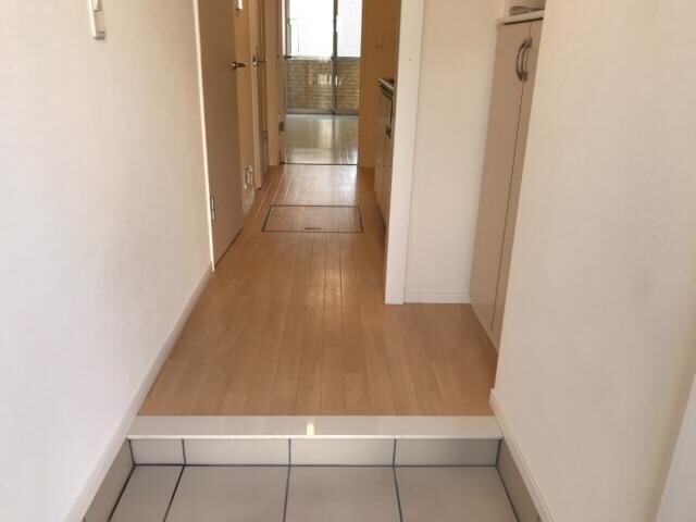 玄関 ラ・ルーチェ