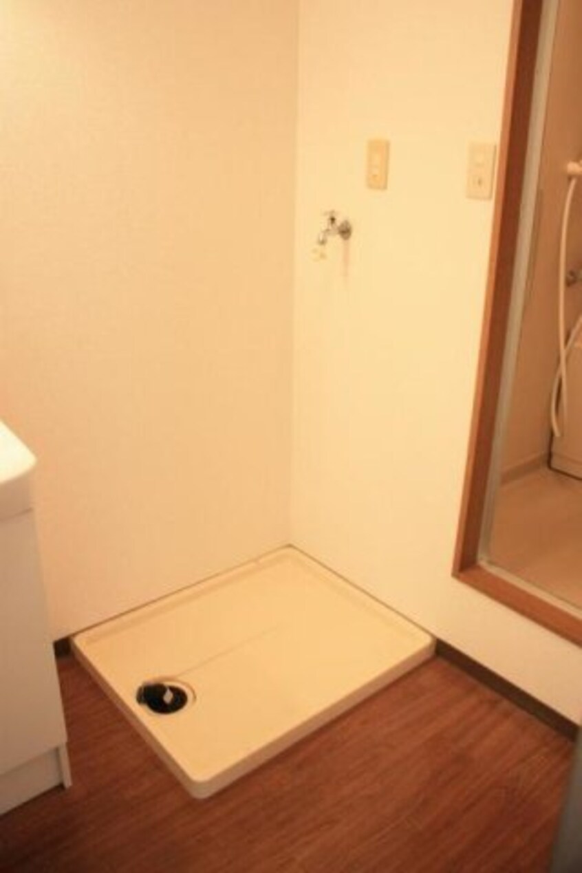  ニューシティ守上Ｃ