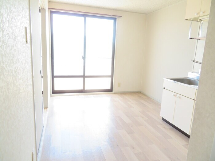  プレジール佐藤　A棟