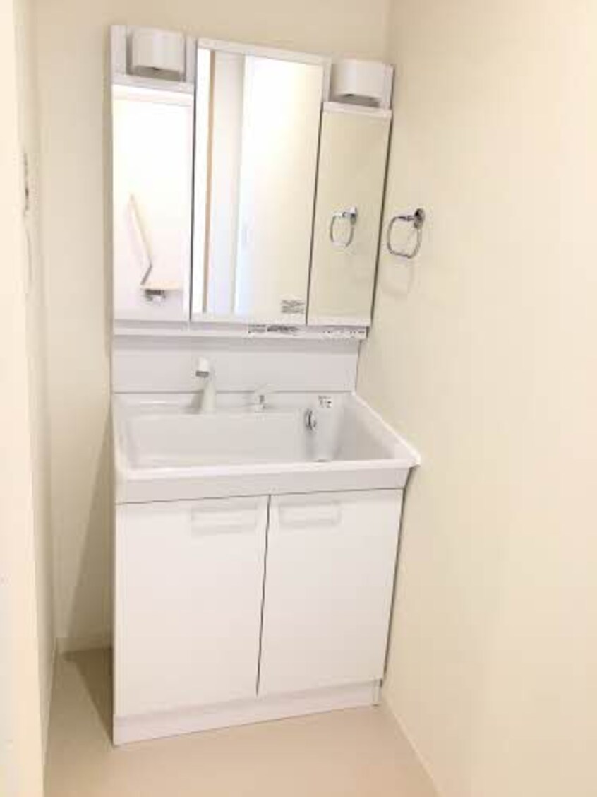  レザンオークス