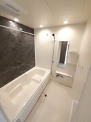  ニュー・エンブレムＣ