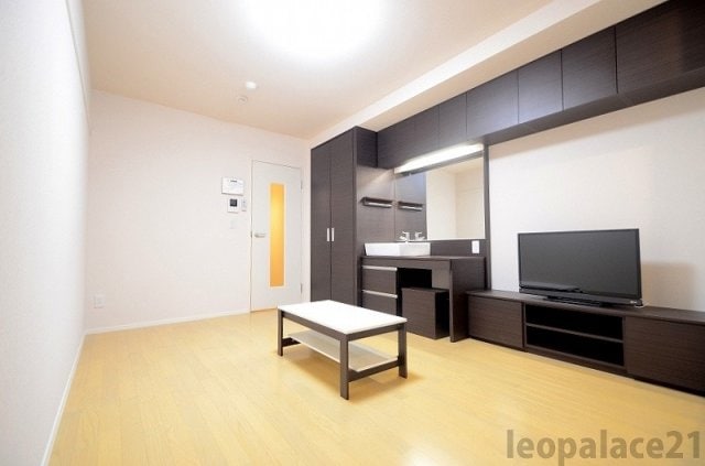 備品や設備仕様は号室等により異なります現地をご確認下さい。 レオネクストオチュールⅡ