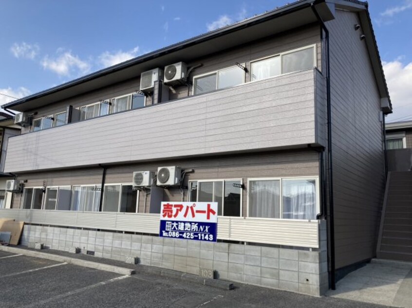 落ち着いた雰囲気の外観です サニーコート中庄