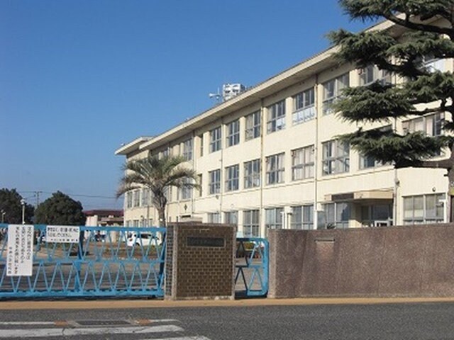 中州小学校まで2400m アルカンシエル