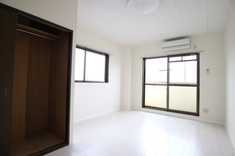  ステーションパレスⅡ