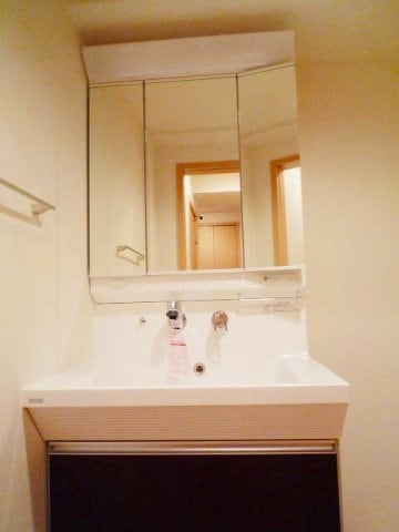  アーレア　アレス