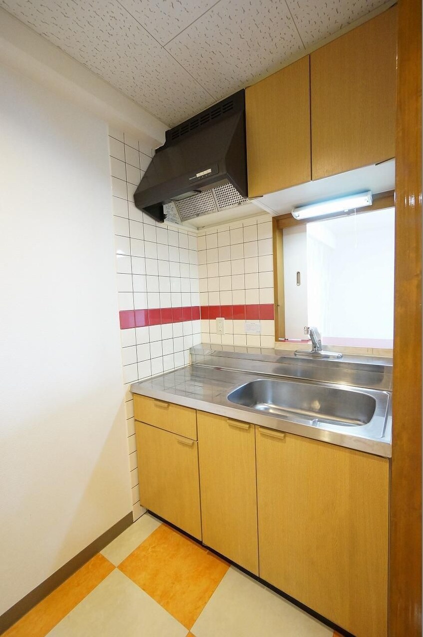  コンチネンタル・インA