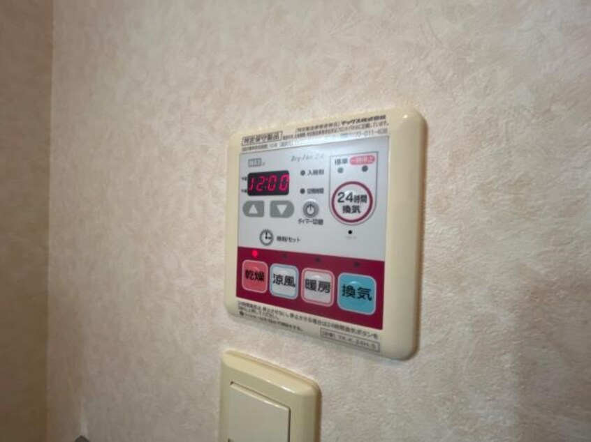 浴室乾燥機 ＦＬＯＷＥＲ－ＴＯＲＮＡＤＯ