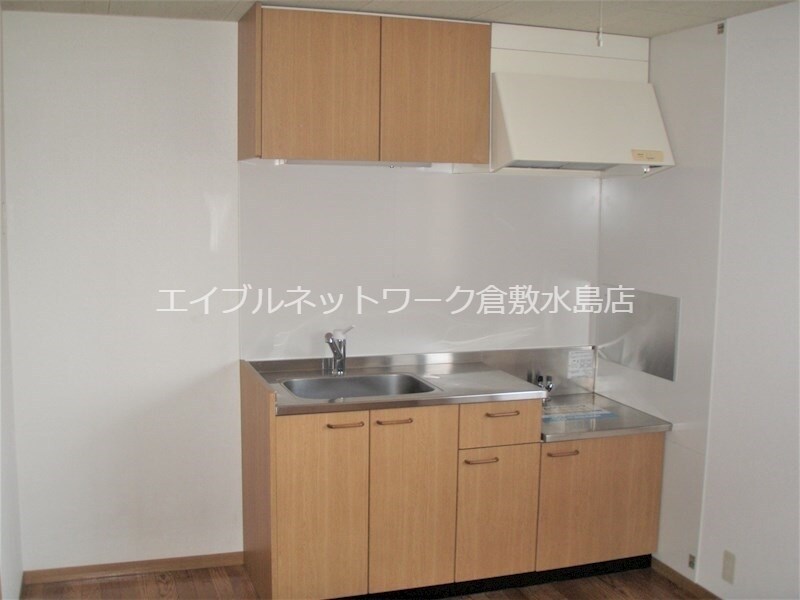  ラヴィーヌ金光A棟